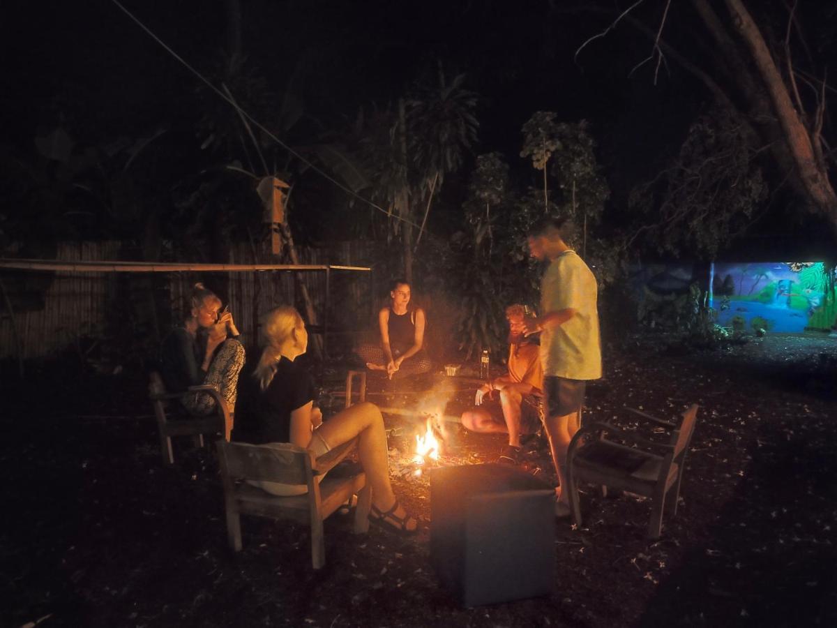 Moov Inn Garden Hostel Koh Tao Exteriör bild