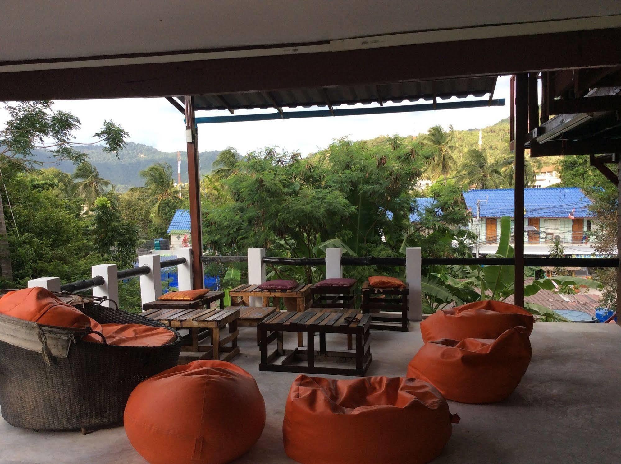 Moov Inn Garden Hostel Koh Tao Exteriör bild