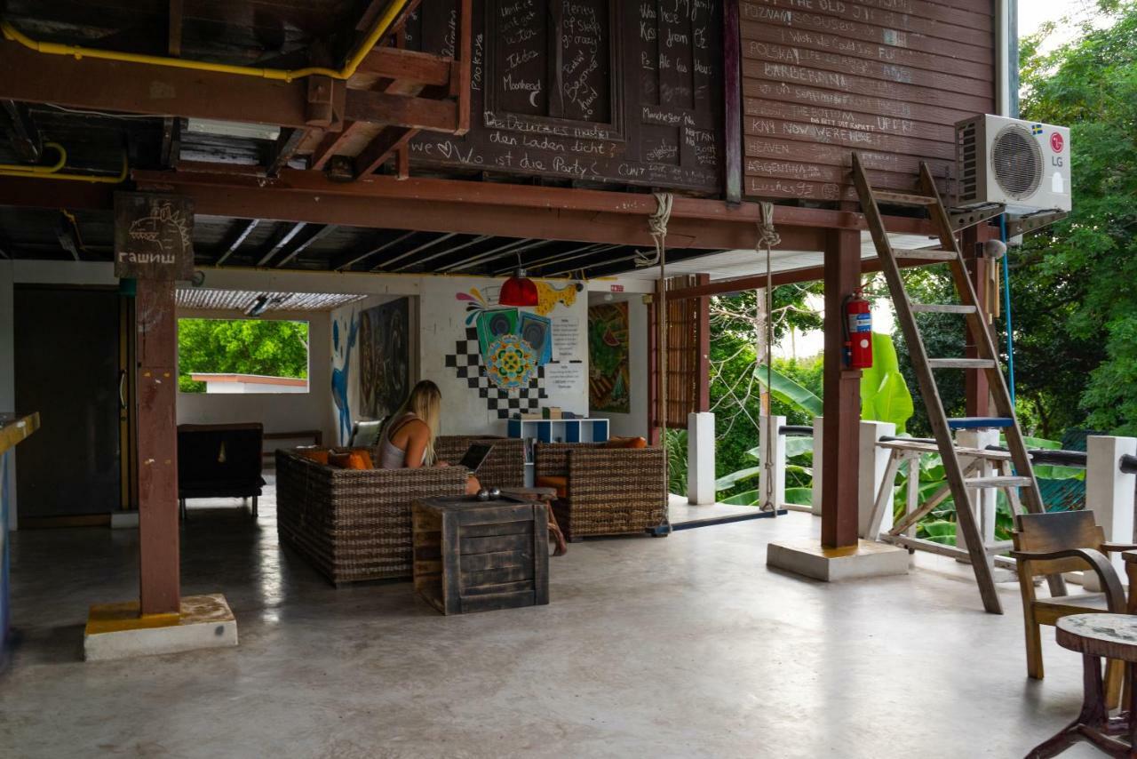 Moov Inn Garden Hostel Koh Tao Exteriör bild
